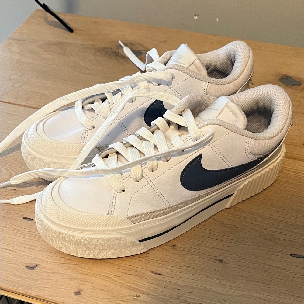 Nike Court Legacy Lift Womens 6 Navy